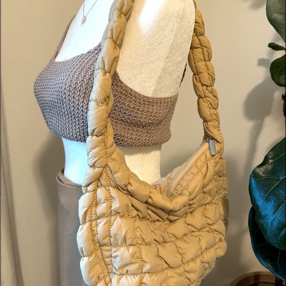 Quilted puffer bag - Picture 10 of 10